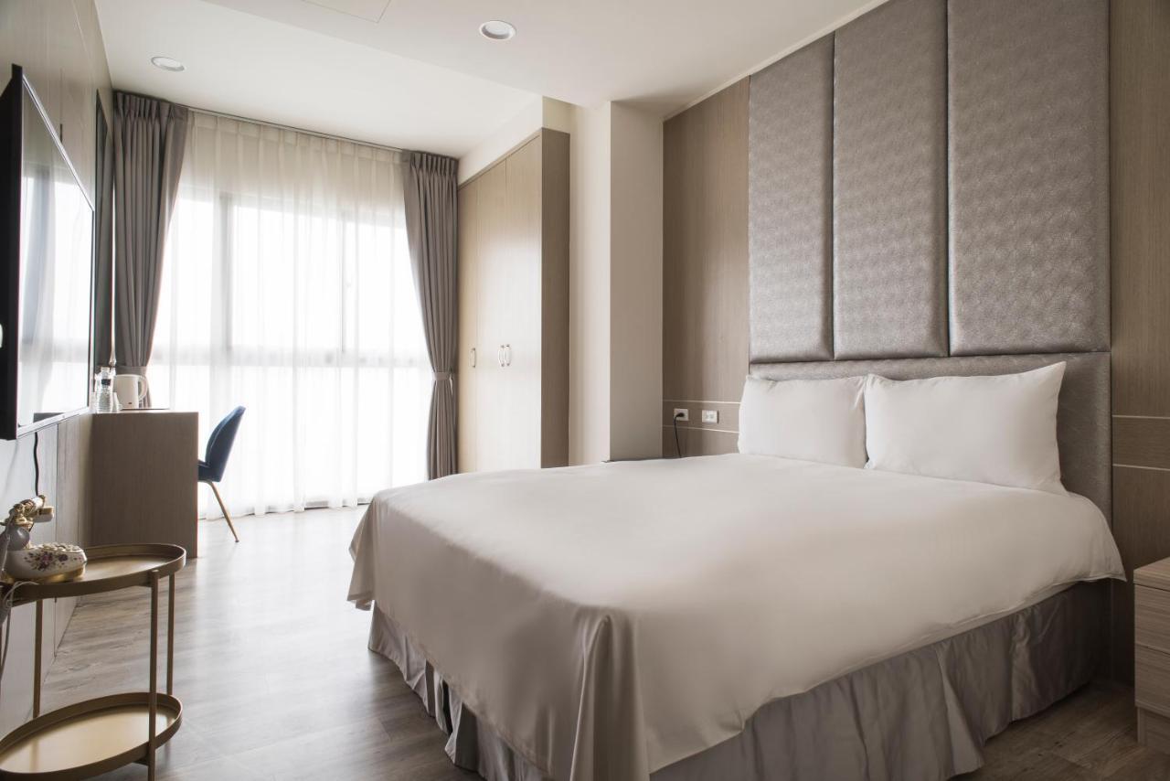 Whoops Hotel Taichung Dış mekan fotoğraf
