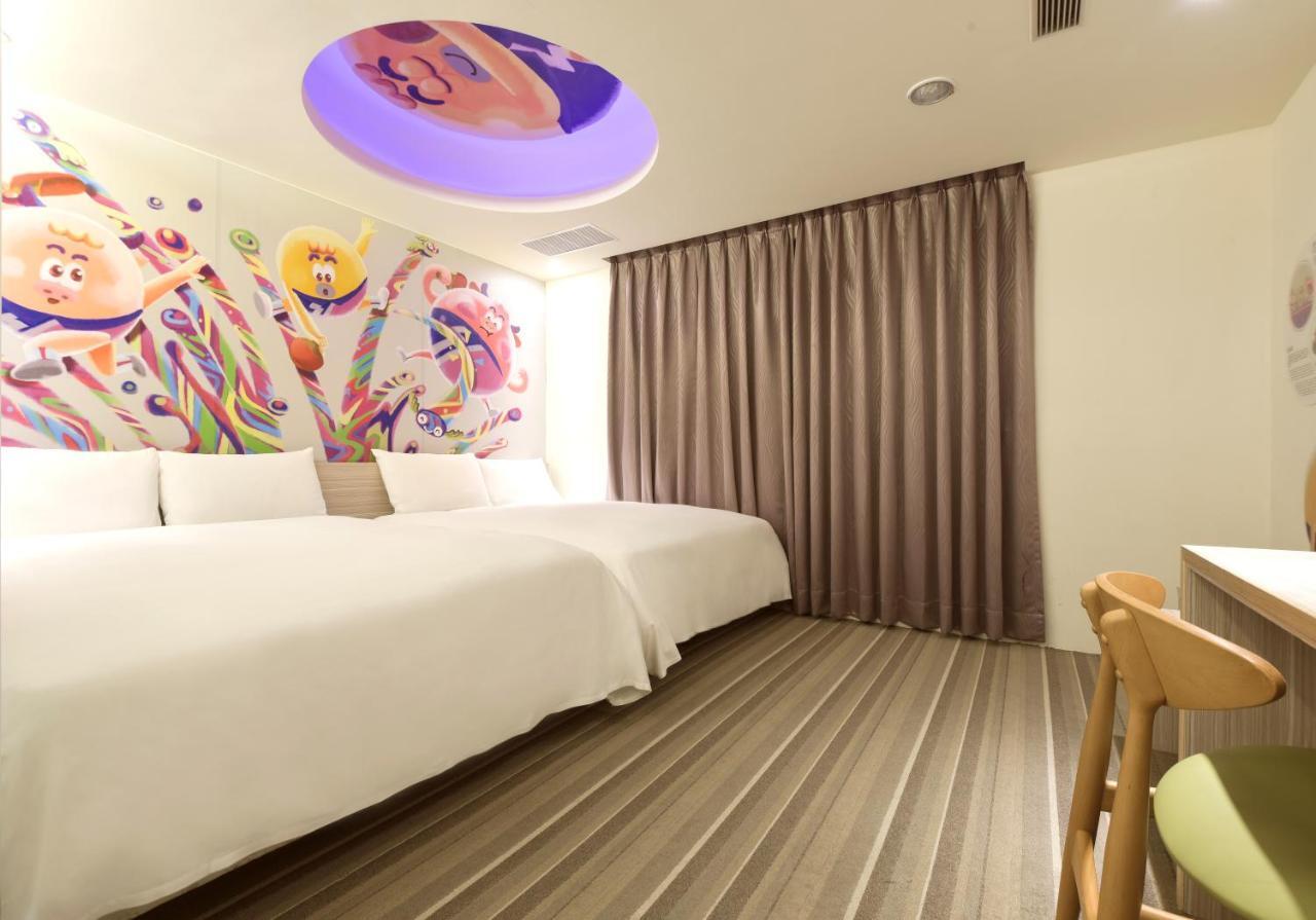 Whoops Hotel Taichung Dış mekan fotoğraf