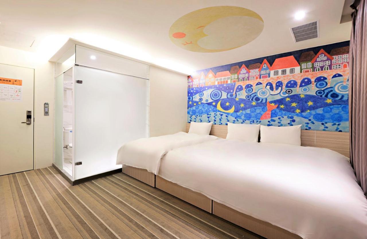 Whoops Hotel Taichung Dış mekan fotoğraf