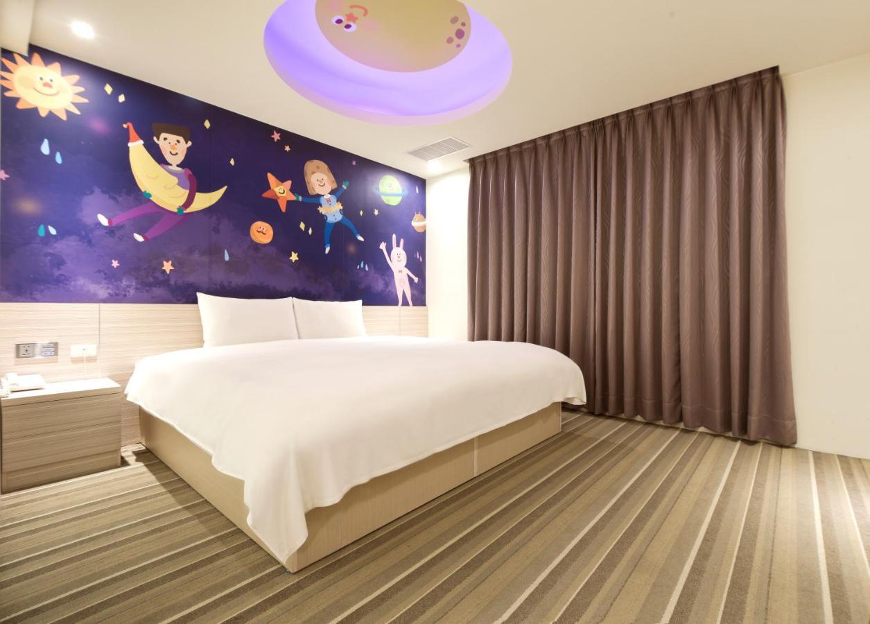 Whoops Hotel Taichung Dış mekan fotoğraf